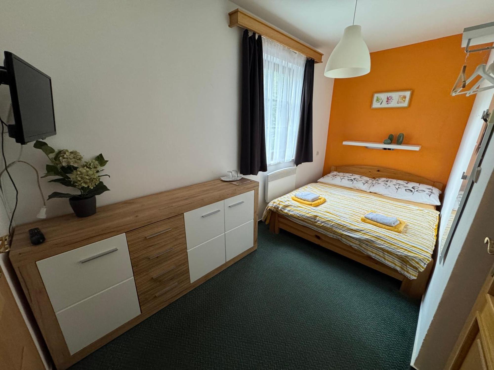 Lucni Dum Otel Janske Lazne Oda fotoğraf